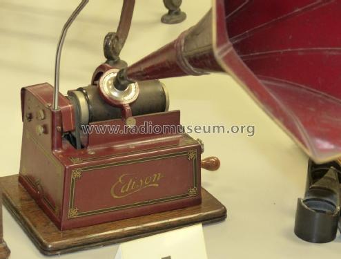 The Red GEM Model D; Edison, Thomas A., (ID = 2428181) TalkingM