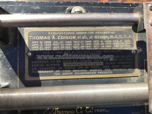 Phonograph Home B; Edison Brand; (ID = 3040903) TalkingM