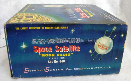 US Commander Space Satellite 'Moon Radio' 640 Mark II ; Educational (ID = 1401218) Crystal