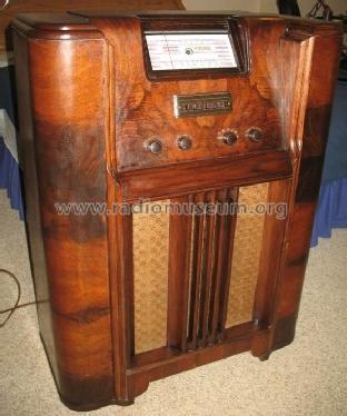 Viking 42-33 12A75-E; Eaton Co. Ltd., The (ID = 2231806) Radio