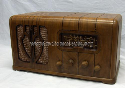 Viking 8B62-E; Eaton Co. Ltd., The (ID = 1065641) Radio