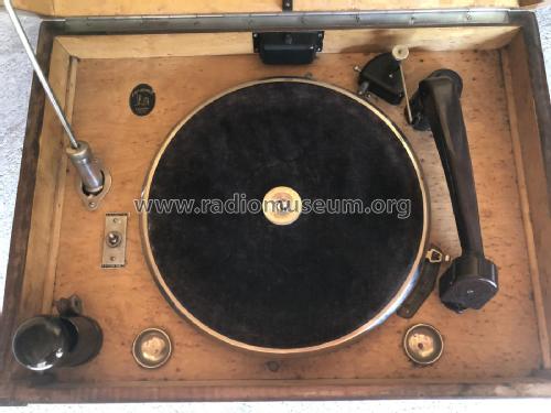 Radio Grammophon Radio Ch= Clarion jr. Mod. 40; Induktions-Laufwerk Modell 37; Electromophon AG; (ID = 3058858) Radio