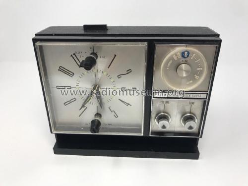 AM Clock Radio R-3800; Elgin Radio Division (ID = 2314963) Radio