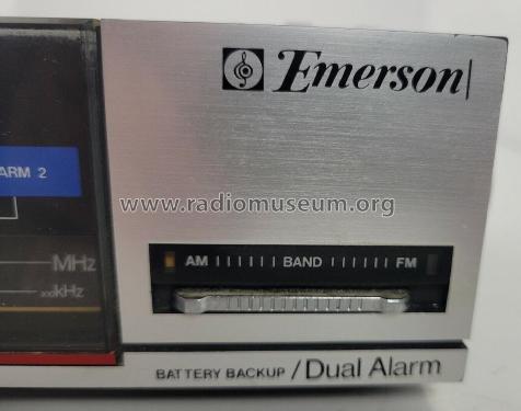 Dual Alarm Clock Radio RED5677; Emerson Radio & (ID = 2912326) Radio