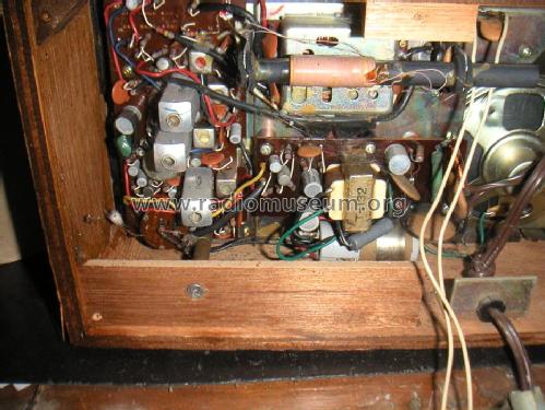 8 Transistor AM-FM Radio 31T64; Emerson Radio & (ID = 1357988) Radio