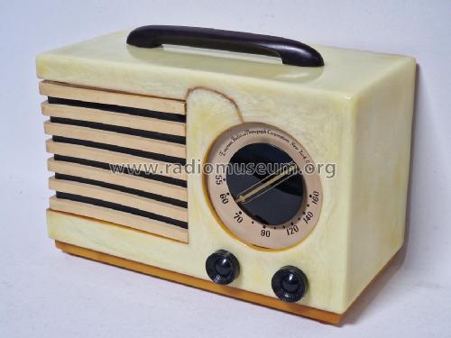 400 Aristocrat ; Emerson Radio & (ID = 3103603) Radio