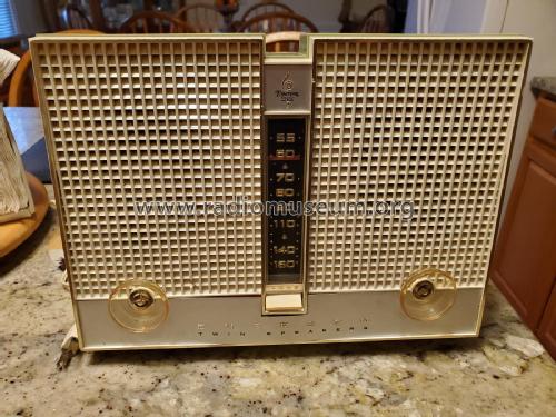 Twin Speakers G-1703 Ch= 120584; Emerson Radio & (ID = 2808036) Radio