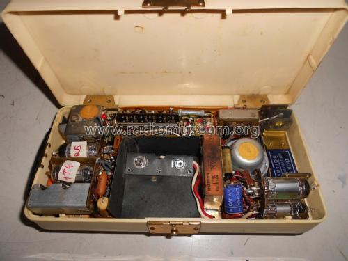 A725 ; Emerson Radio & (ID = 2380674) Radio