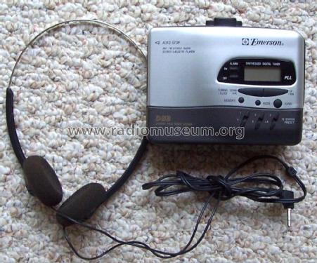AM-FM Stereo Radio Stereo Cassette Player EW128; Emerson Radio & (ID = 2980995) Radio