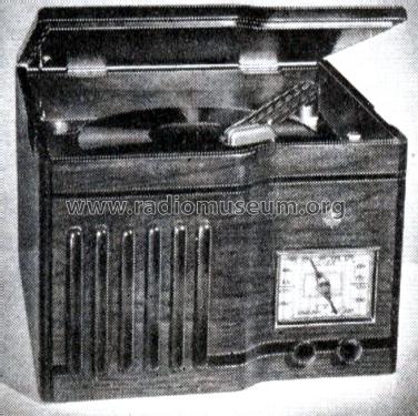 AX-221-AC-DC Radio Emerson Radio & Phonograph Corp.; New York, NY ...