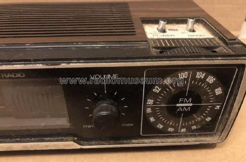 FM-AM Digital Clock Radio DCF-80; Emerson Radio & (ID = 2828303) Radio