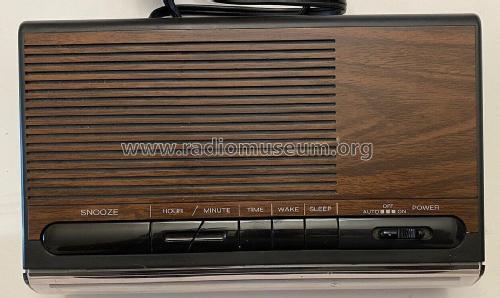 FM/AM Digital Clock Radio RED5521; Emerson Radio & (ID = 2914794) Radio