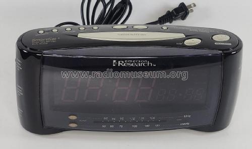 Research SmartSet Dual Alarm AM/FM Clock Radio Radio Emerson Radio ...