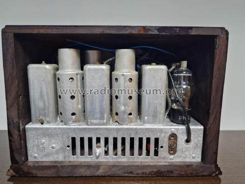 Unknown 1 ; Empire Electrical (ID = 3085691) Radio