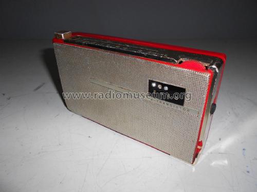 2 Band - 8 Transistor EP-822; EPEO brand (ID = 2340899) Radio