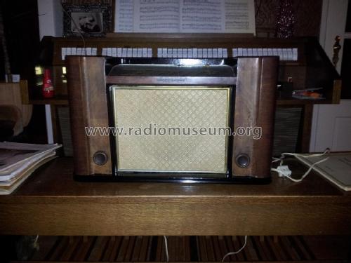 KY410; Erres, Van der Heem (ID = 1974362) Radio