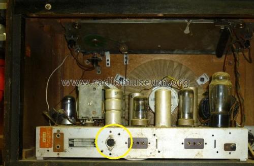 KY417; Erres, Van der Heem (ID = 1769752) Radio