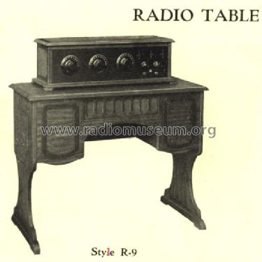 Radio Table R-9; Excello Products (ID = 1300350) Cabinet