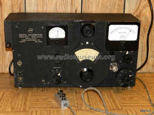 Signal Generator 22-DT; Ferris Instrument Co (ID = 2652447) Equipment