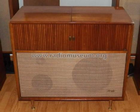 Contemporary C800 Ch=R-20; Fisher Radio; New (ID = 1369891) Radio