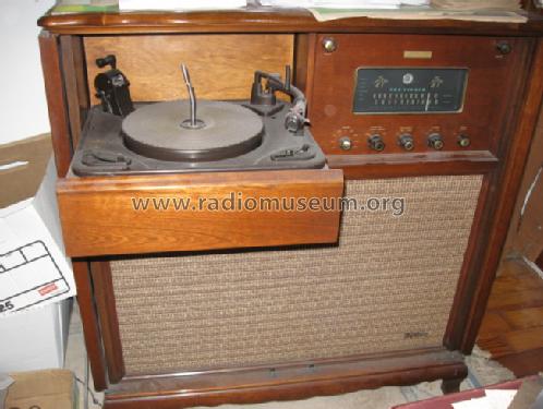 Custom Electra II 'The Normandy' K-100; Fisher Radio; New (ID = 858795) Radio