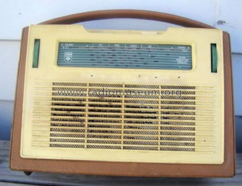 Fleetwood FL374T; Fleetwood brand of C (ID = 3016638) Radio