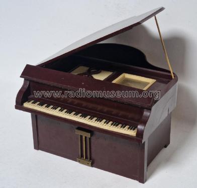 Grand Piano Radio Continental ; Franklin, L.K., Co., (ID = 3103621) Radio