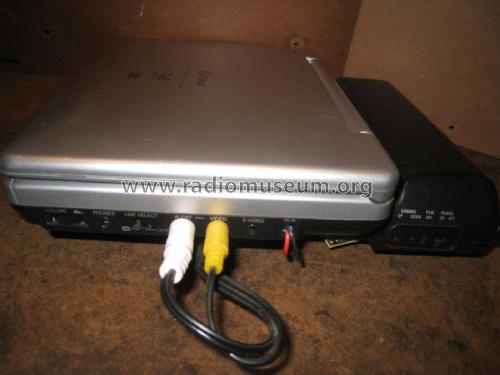 TFT Portable DVB-T/DVD Player PLF-76TD; Funai Electric Co., (ID = 2074233) R-Player