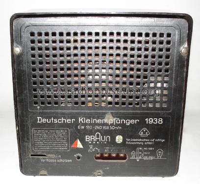 Deutscher Kleinempfänger 1938 DKE38; Braun; Frankfurt (ID = 2056485) Radio