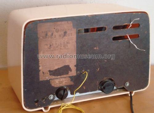 MA-225; General Electric Do (ID = 1004118) Radio