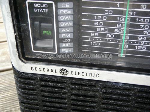 10 Band Portable Radio 7-2971 or 7-2971A; General Electric Co. (ID = 2123603) Radio