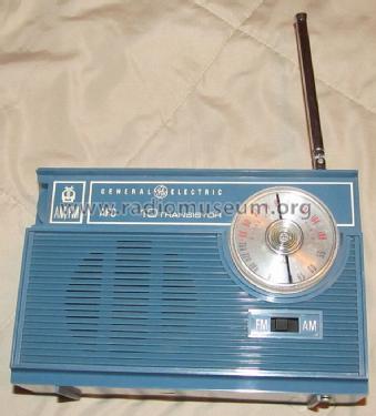 10 Transistor AM-FM P1818B; General Electric Co. (ID = 1202890) Radio