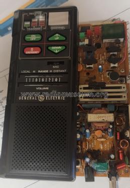 Help! Full Power 40 Channel Emergency/Info CB Radio 3-5909B; General Electric Co. (ID = 2987217) Citizen