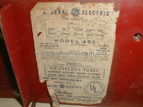 452 ; General Electric Co. (ID = 379451) Radio