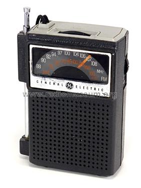 7-2515 - P4715; General Electric Co. (ID = 2169087) Radio