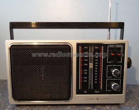 7-2857A; General Electric Co. (ID = 1440122) Radio