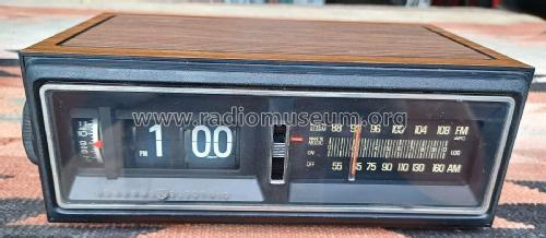 7-4303G; General Electric Co. (ID = 2858775) Radio