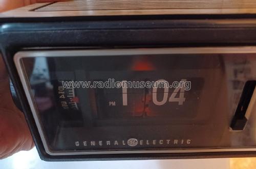 7-4303G; General Electric Co. (ID = 2858776) Radio
