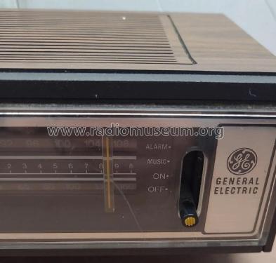 7-4410C; General Electric Co. (ID = 2858843) Radio