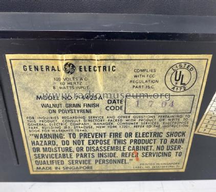 7-4425A; General Electric Co. (ID = 2859000) Radio