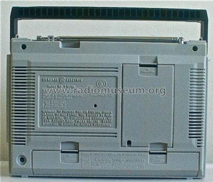 AM/FM/8Track Music System 3-5508A; General Electric Co. (ID = 1522725) Radio