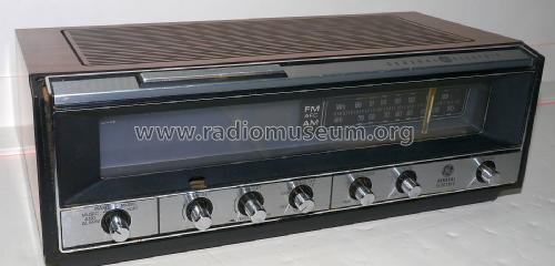 AM/FM Clock Radio 7-4610C; General Electric Co. (ID = 2057893) Radio