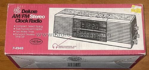 AM/FM/FM Stereo Clock Radio 7-4945A; General Electric Co. (ID = 2859109) Radio