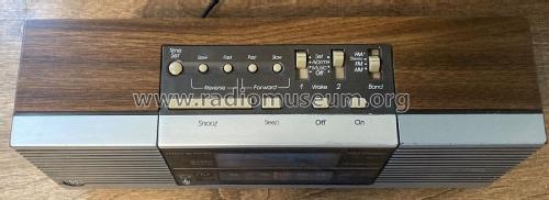 AM/FM/FM Stereo Clock Radio 7-4945A; General Electric Co. (ID = 2907723) Radio