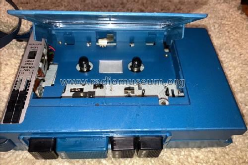 Battery Operated Stereo Cassette Player 3-5270A; General Electric Co. (ID = 2979599) Enrég.-R