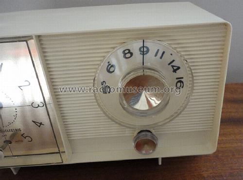 C410A ; General Electric Co. (ID = 1391923) Radio