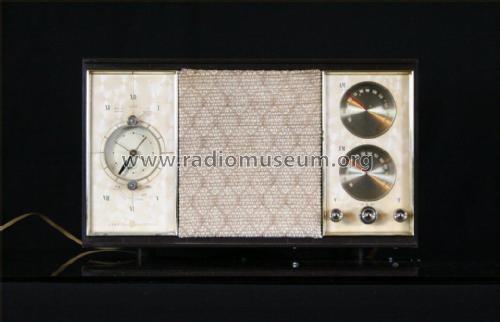 C525A ; General Electric Co. (ID = 1850530) Radio