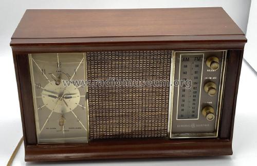 C540A ; General Electric Co. (ID = 2859005) Radio