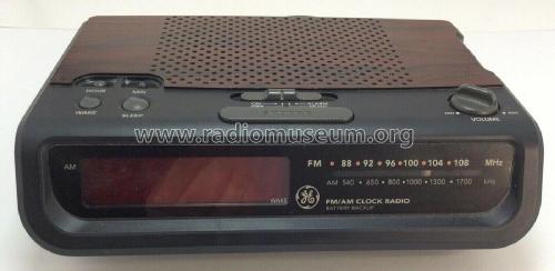 FM/AM Clock Radio 7-4613A; General Electric Co. (ID = 2858788) Radio