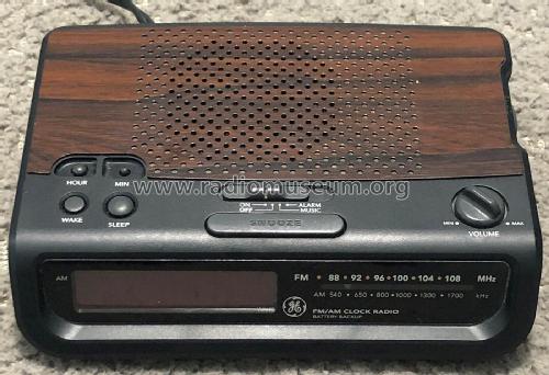 FM/AM Clock Radio 7-4613A; General Electric Co. (ID = 2908079) Radio